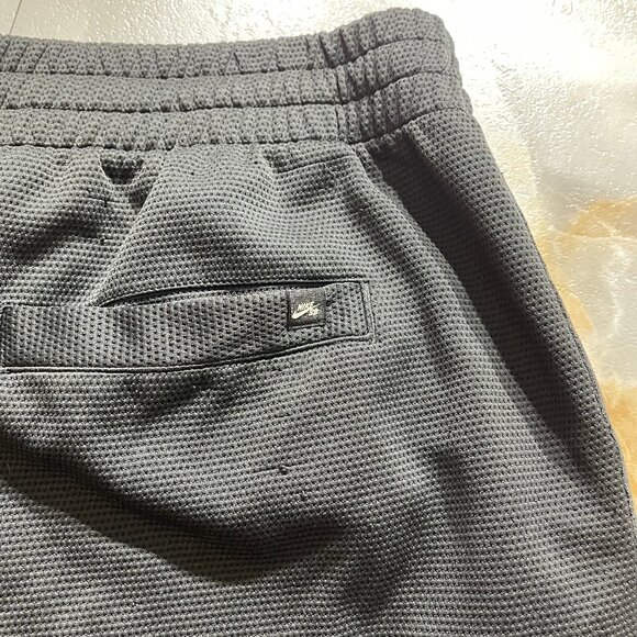 Nike SB Mens Mesh Shorts Sz XL - Picture 4 of 5